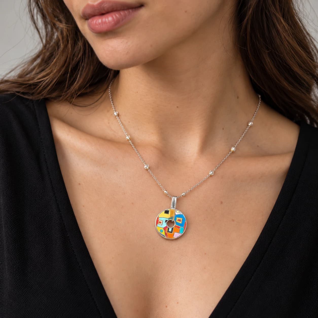 Aheera Delicate Chains & Pendants