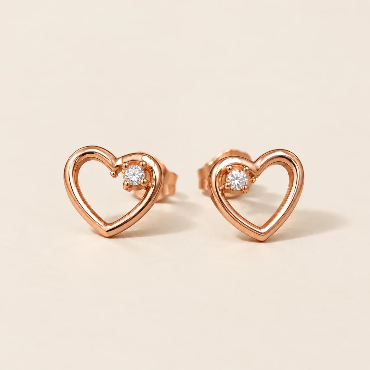 Rosie Heart Stud